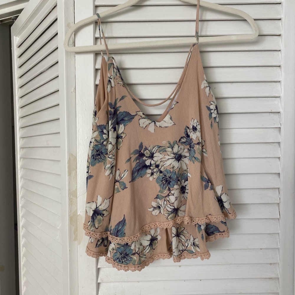 Cute pink flowered tank